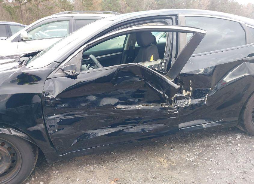 Photo 6 of 2018 Honda Civic LX (VIN 2HGFC2F50JH593597)