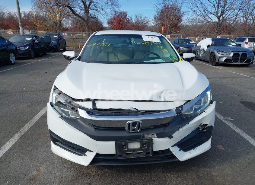 Photo 12 of 2018 Honda Civic LX (VIN 2HGFC2F51JH509609)