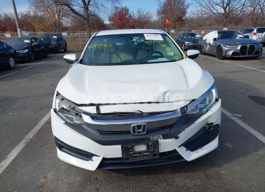 Photo 6 of 2018 Honda Civic LX (VIN 2HGFC2F51JH509609)