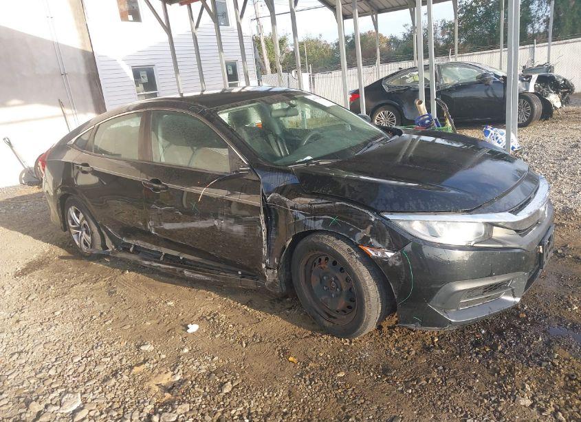 Photo 13 of 2018 Honda Civic LX (VIN 2HGFC2F51JH521615)