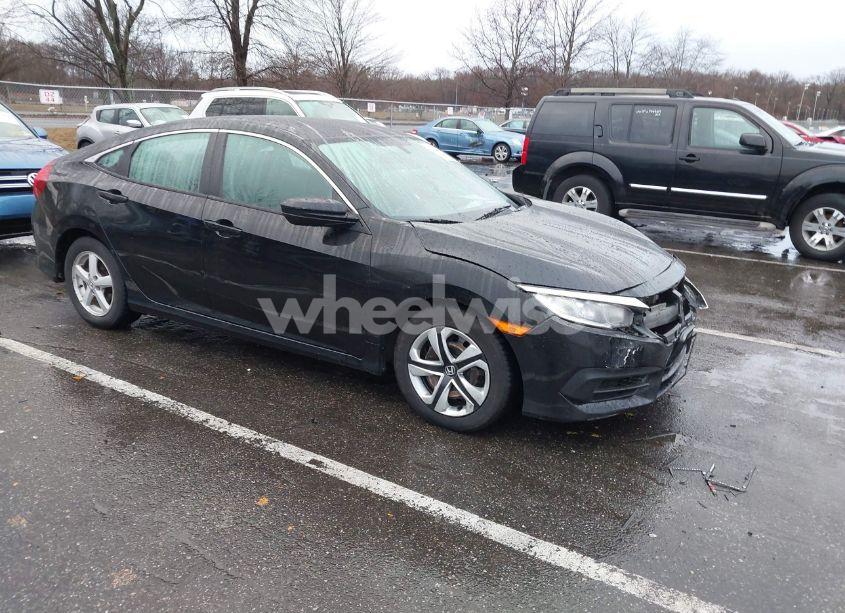 2018 Honda Civic LX (VIN 2HGFC2F51JH523901) main photo