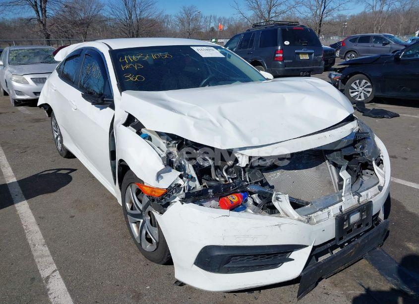 2018 Honda Civic LX (VIN 2HGFC2F51JH558003) main photo