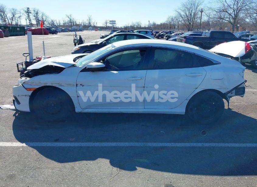 Photo 14 of 2018 Honda Civic LX (VIN 2HGFC2F51JH558003)