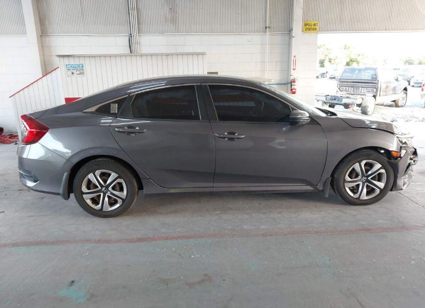 Photo 13 of 2018 Honda Civic LX (VIN 2HGFC2F51JH566926)