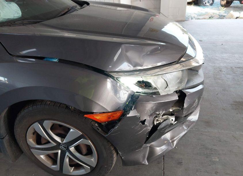 Photo 6 of 2018 Honda Civic LX (VIN 2HGFC2F51JH566926)