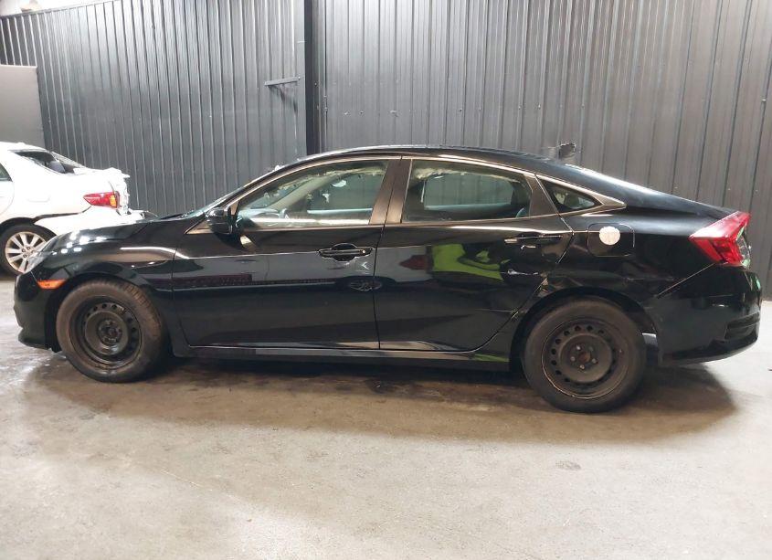 Photo 14 of 2018 Honda Civic LX (VIN 2HGFC2F51JH575531)