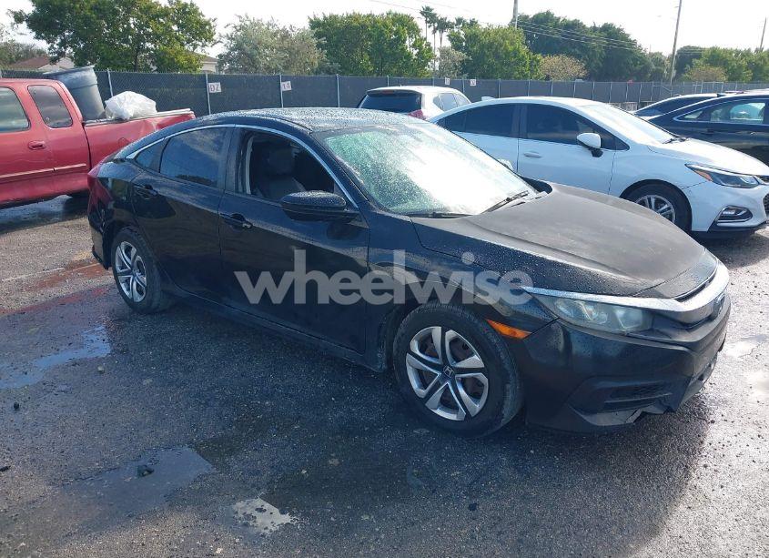 2018 Honda Civic LX (VIN 2HGFC2F51JH582009) main photo