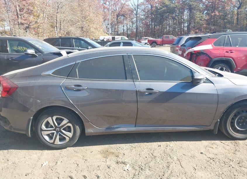 Photo 13 of 2018 Honda Civic LX (VIN 2HGFC2F51JH610696)