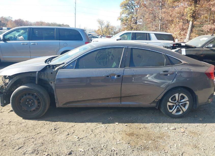 Photo 14 of 2018 Honda Civic LX (VIN 2HGFC2F51JH610696)