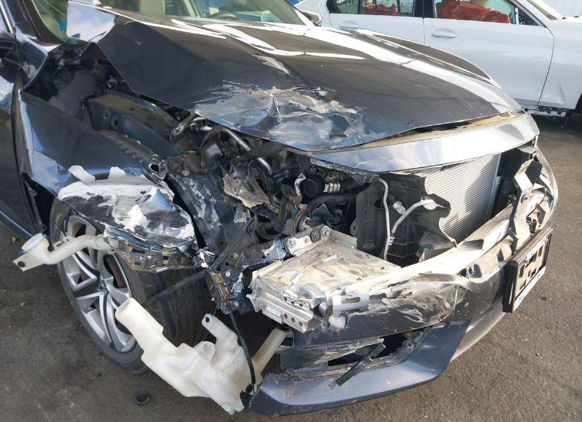 Photo 6 of 2017 Honda Civic LX (VIN 2HGFC2F52HH509029)