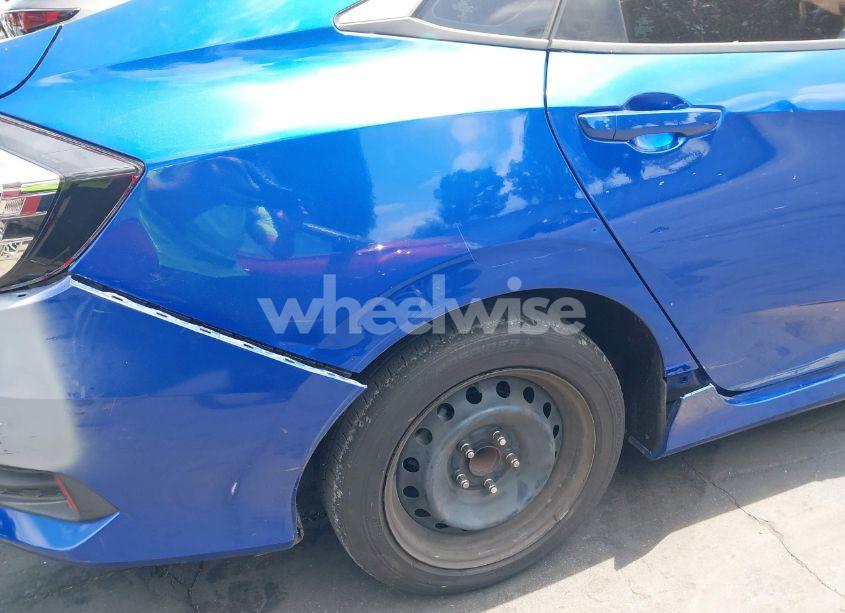 Photo 12 of 2018 Honda Civic LX (VIN 2HGFC2F52JH508422)