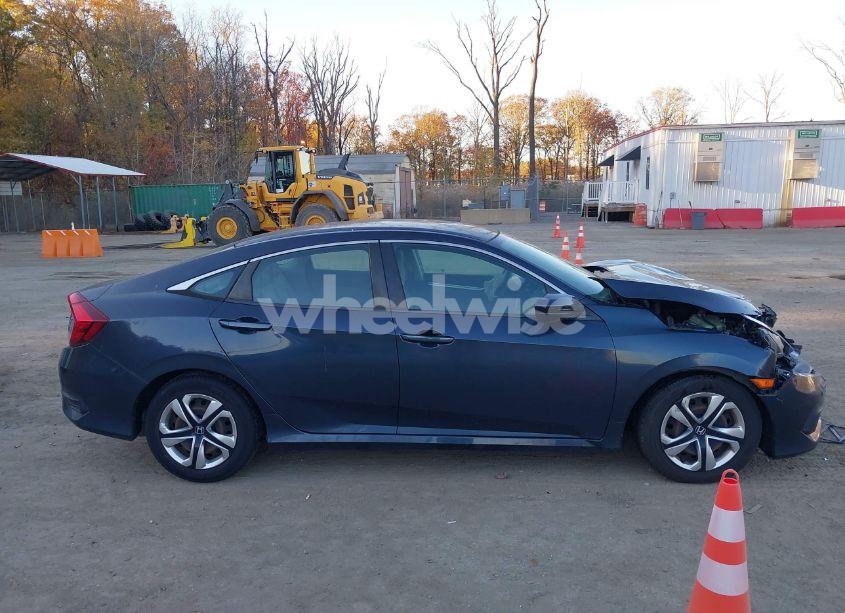 Photo 13 of 2018 Honda Civic LX (VIN 2HGFC2F52JH533319)