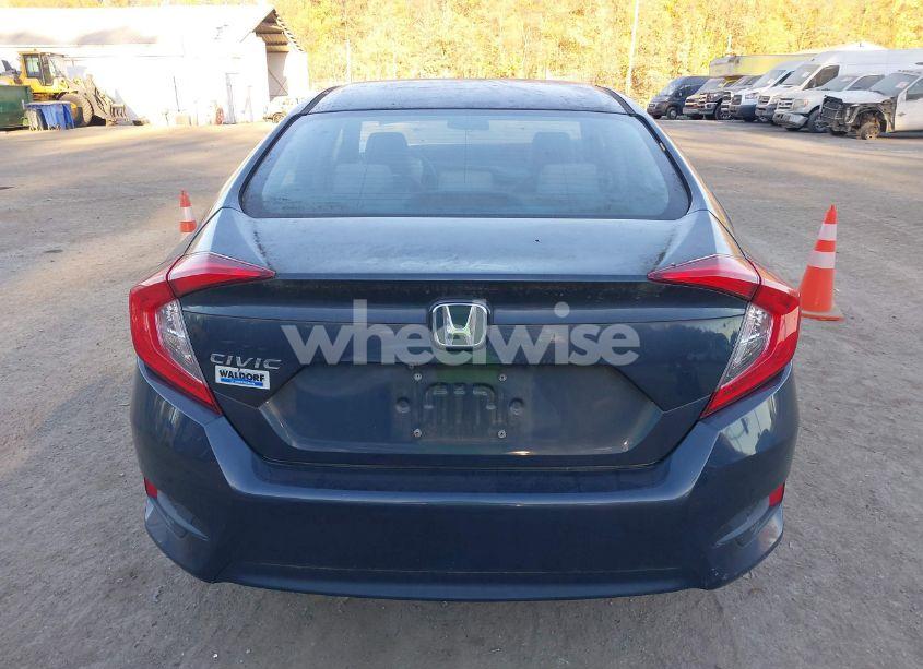 Photo 16 of 2018 Honda Civic LX (VIN 2HGFC2F52JH533319)
