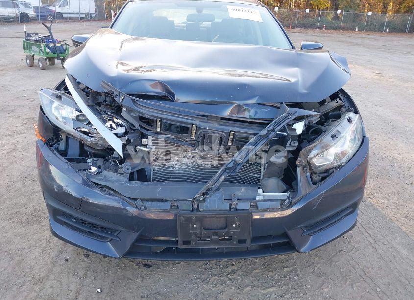 Photo 6 of 2018 Honda Civic LX (VIN 2HGFC2F52JH533319)