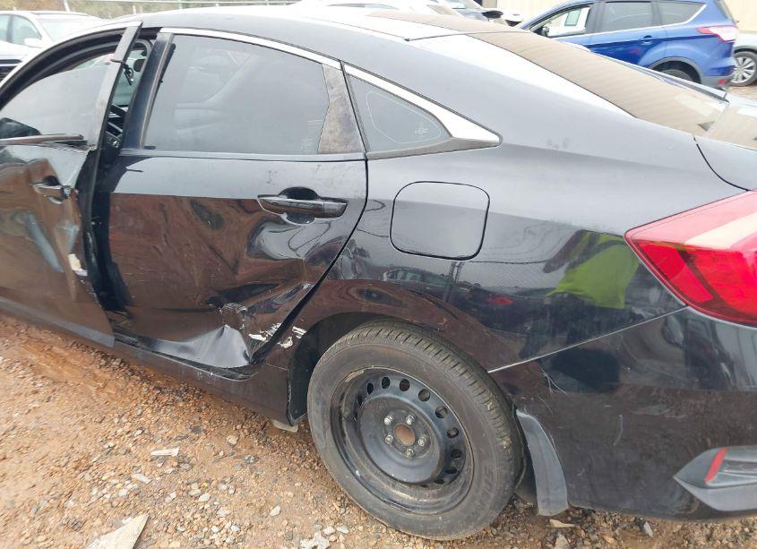 Photo 17 of 2018 Honda Civic LX (VIN 2HGFC2F52JH553506)