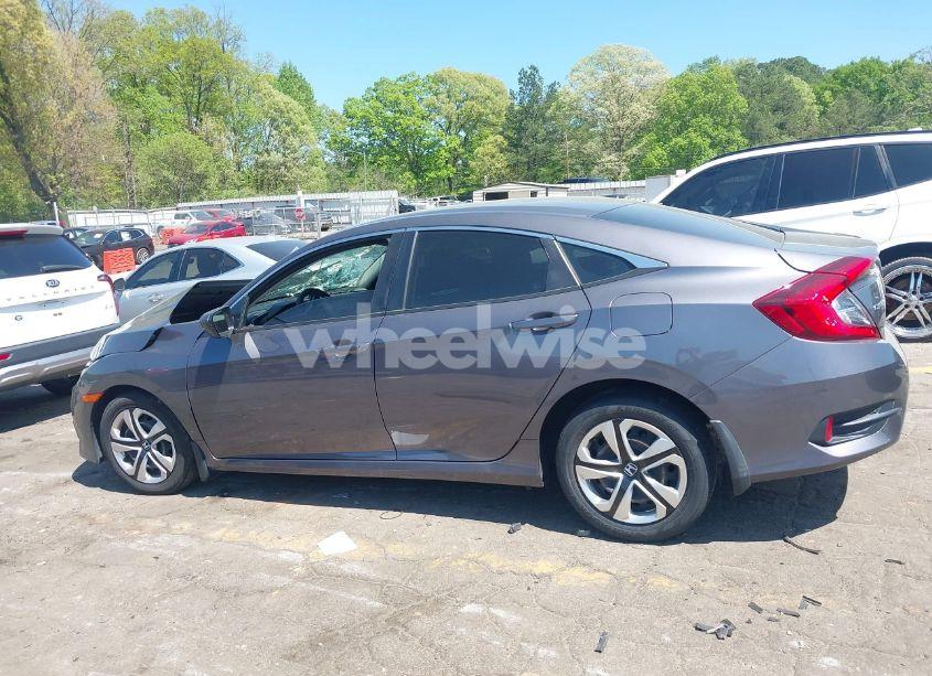 Photo 14 of 2018 Honda Civic LX (VIN 2HGFC2F52JH559113)