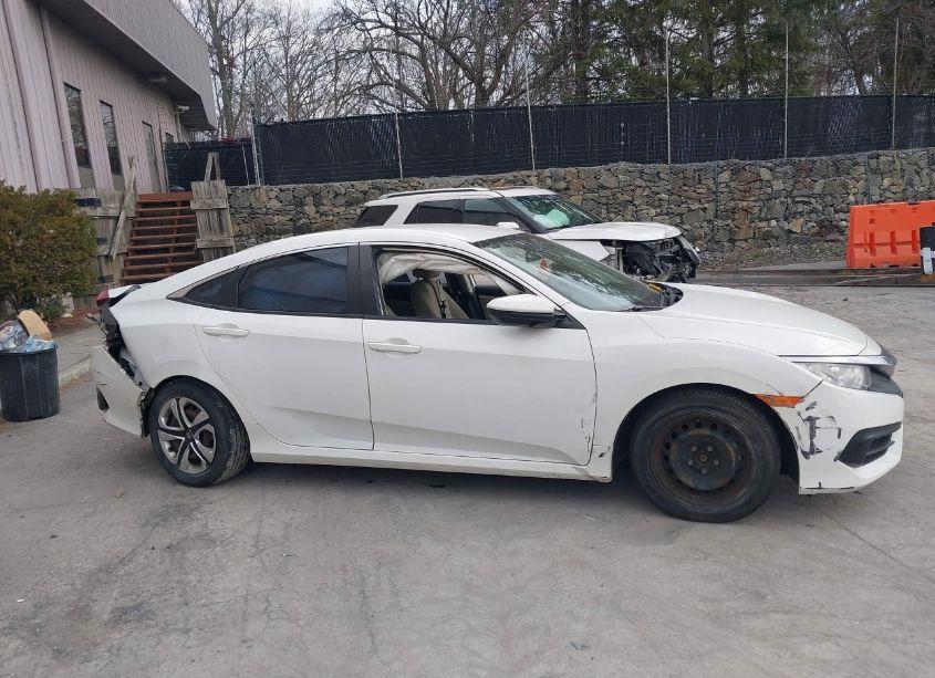 Photo 13 of 2018 Honda Civic LX (VIN 2HGFC2F52JH566479)