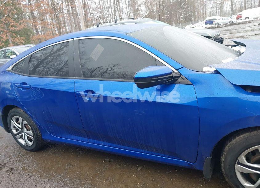 Photo 13 of 2018 Honda Civic LX (VIN 2HGFC2F52JH569866)