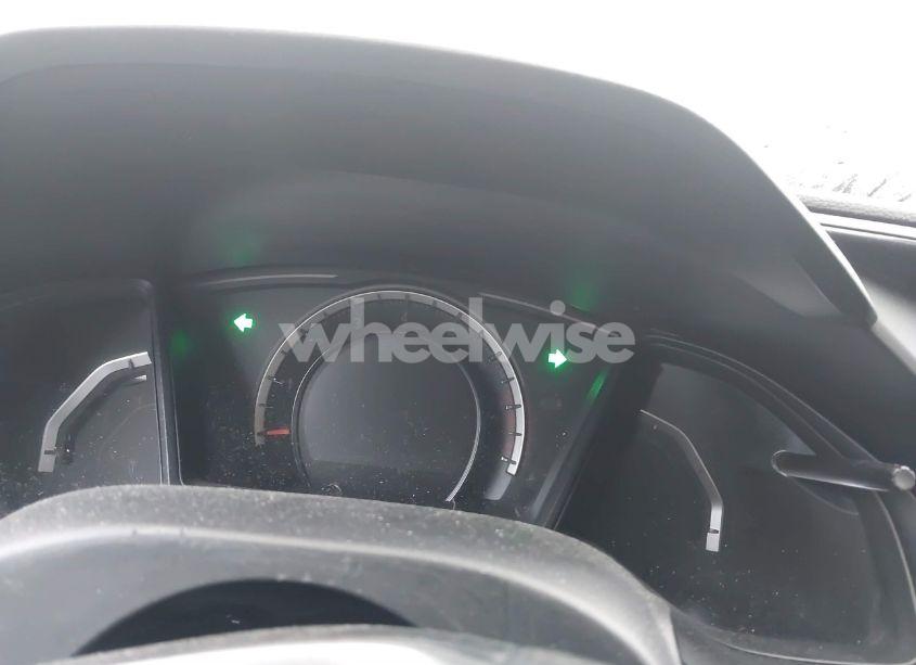 Photo 15 of 2018 Honda Civic LX (VIN 2HGFC2F52JH569866)