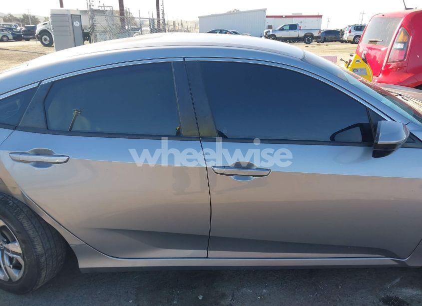 Photo 13 of 2018 Honda Civic LX (VIN 2HGFC2F52JH593875)