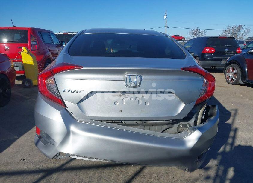 Photo 16 of 2018 Honda Civic LX (VIN 2HGFC2F52JH593875)