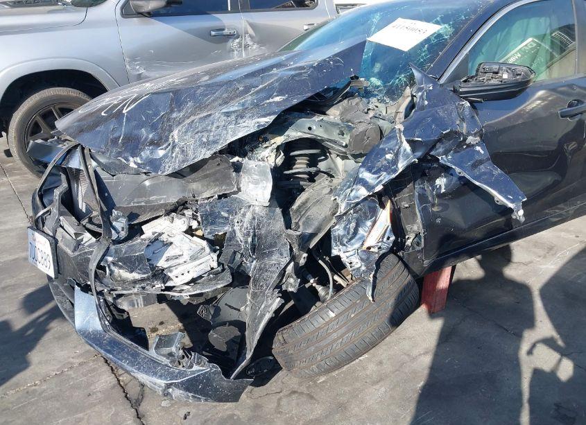 Photo 6 of 2017 Honda Civic LX (VIN 2HGFC2F53HH552777)