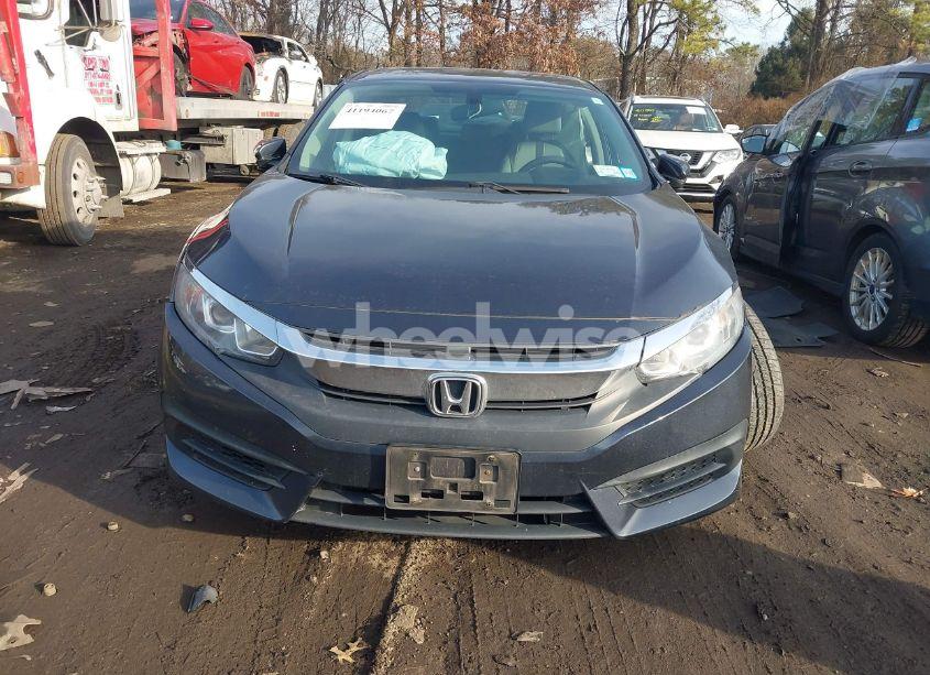 Photo 12 of 2017 Honda Civic LX (VIN 2HGFC2F53HH555369)