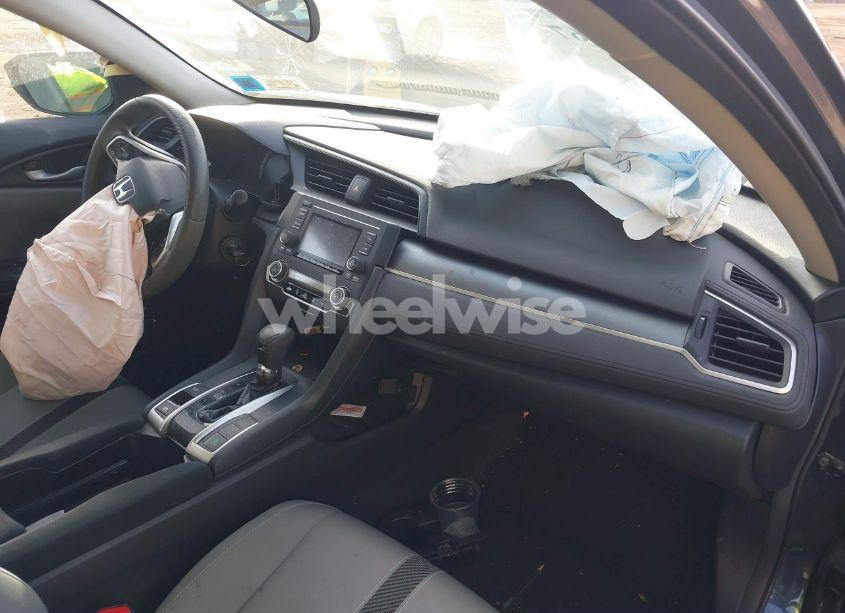 Photo 5 of 2017 Honda Civic LX (VIN 2HGFC2F53HH555369)