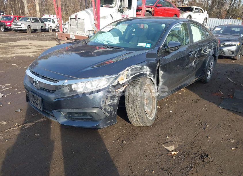 Photo 6 of 2017 Honda Civic LX (VIN 2HGFC2F53HH555369)