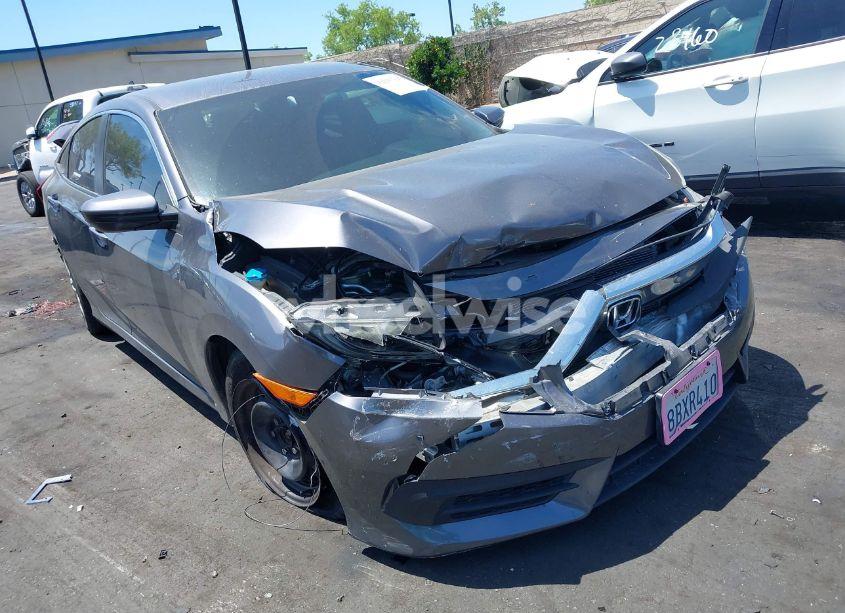 2018 Honda Civic LX (VIN 2HGFC2F53JH514732) main photo