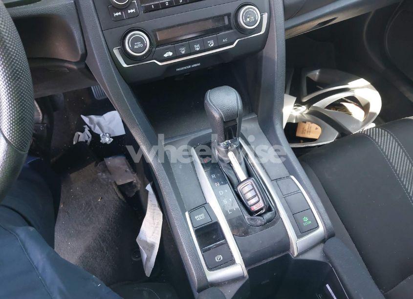 Photo 11 of 2018 Honda Civic LX (VIN 2HGFC2F53JH514732)