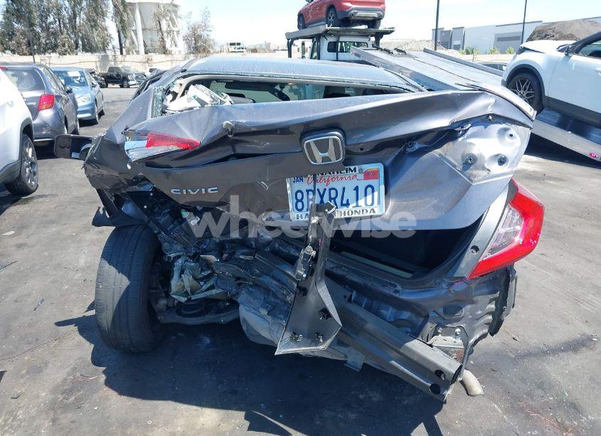 Photo 17 of 2018 Honda Civic LX (VIN 2HGFC2F53JH514732)