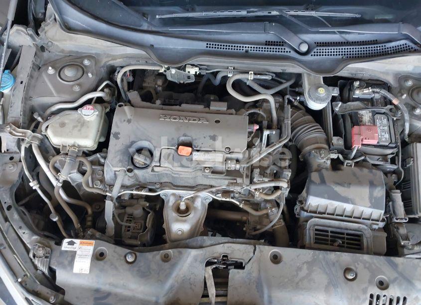 Photo 10 of 2018 Honda Civic LX (VIN 2HGFC2F53JH521860)