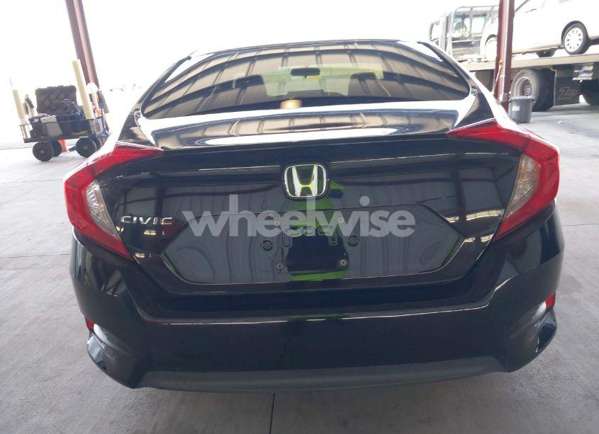 Photo 16 of 2018 Honda Civic LX (VIN 2HGFC2F53JH521860)