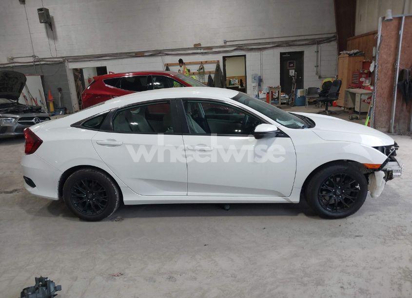 Photo 13 of 2018 Honda Civic LX (VIN 2HGFC2F53JH530073)