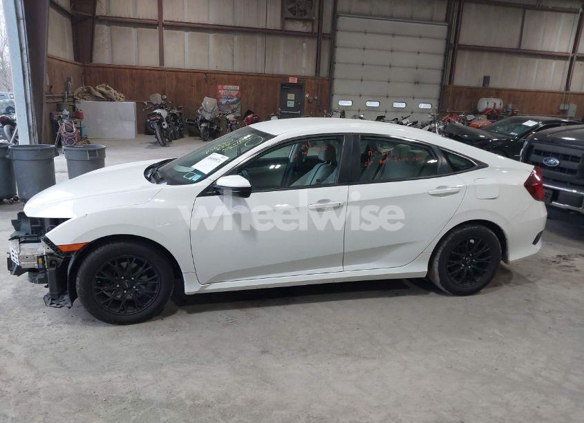 Photo 14 of 2018 Honda Civic LX (VIN 2HGFC2F53JH530073)