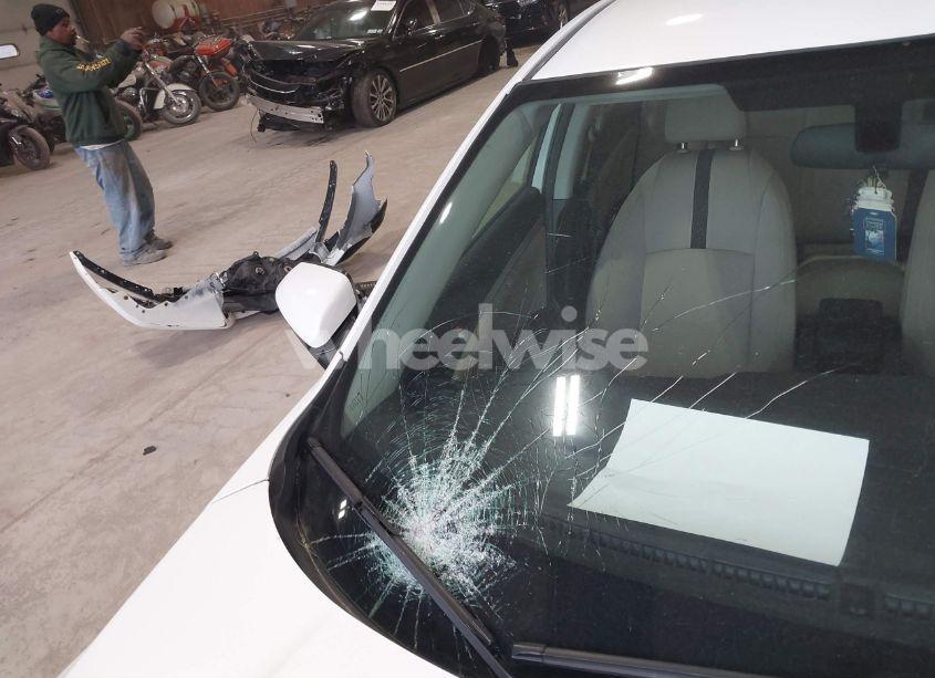 Photo 18 of 2018 Honda Civic LX (VIN 2HGFC2F53JH530073)