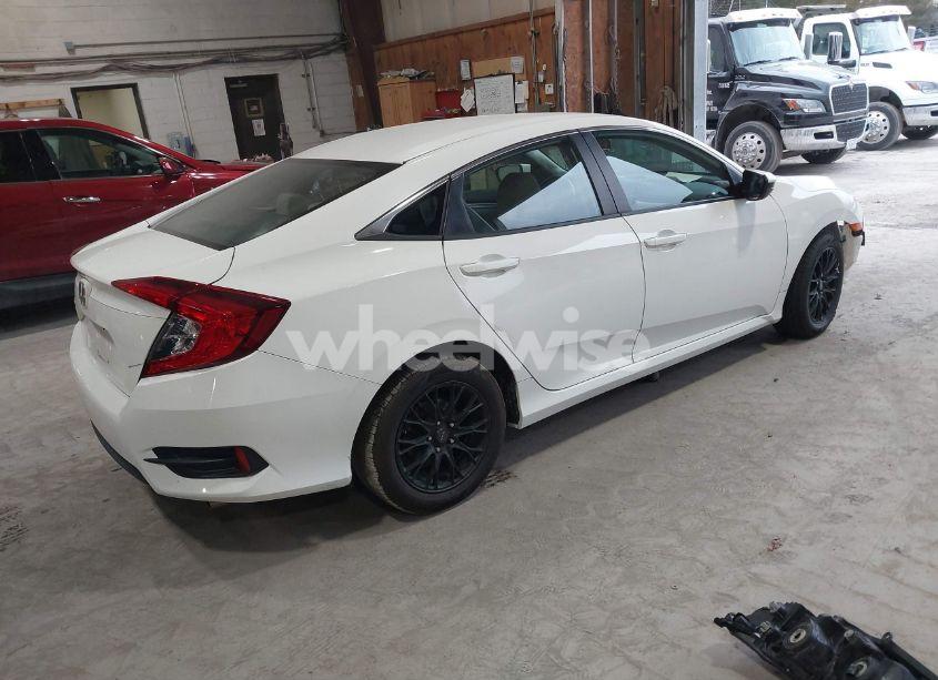 Photo 4 of 2018 Honda Civic LX (VIN 2HGFC2F53JH530073)