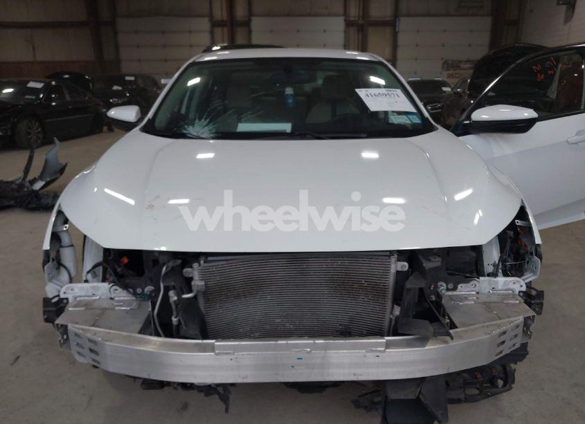 Photo 6 of 2018 Honda Civic LX (VIN 2HGFC2F53JH530073)