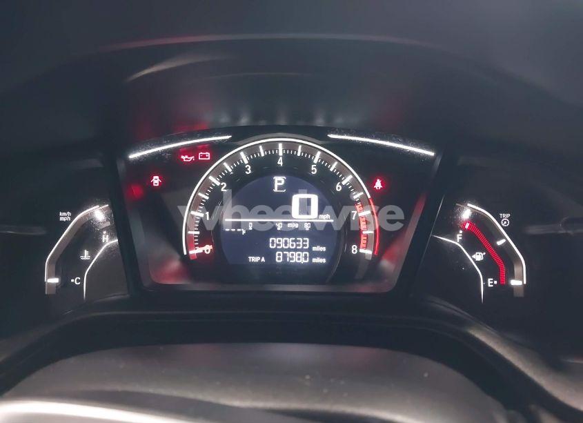 Photo 7 of 2018 Honda Civic LX (VIN 2HGFC2F53JH530073)