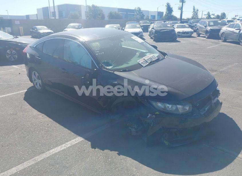 2018 Honda Civic LX (VIN 2HGFC2F53JH530798) main photo