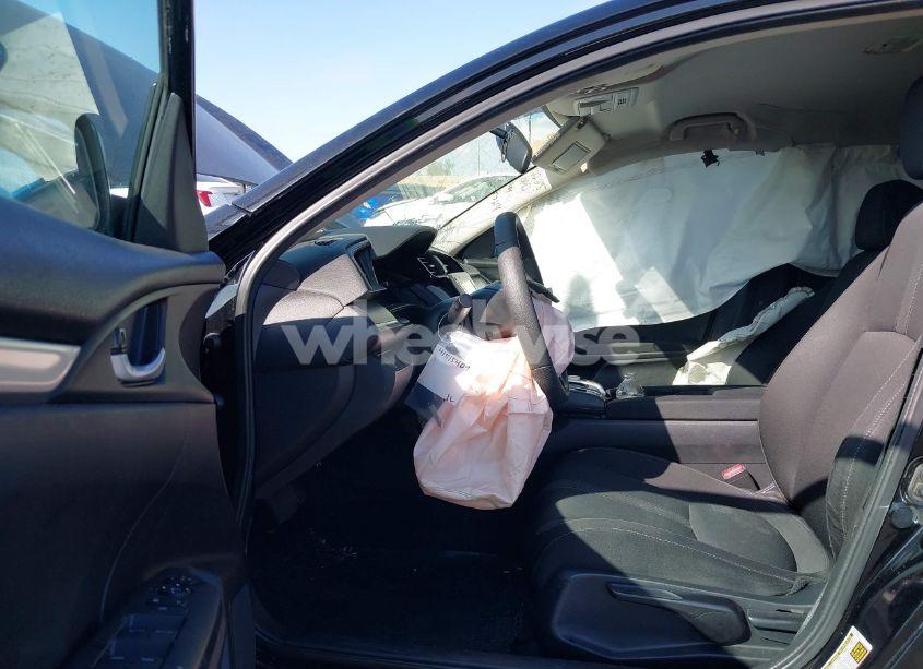 Photo 5 of 2018 Honda Civic LX (VIN 2HGFC2F53JH530798)