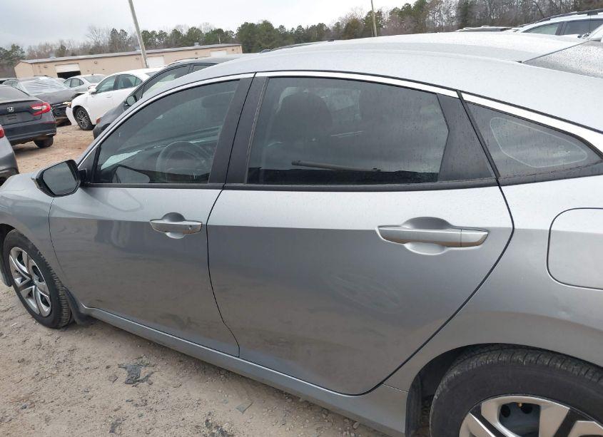 Photo 14 of 2018 Honda Civic LX (VIN 2HGFC2F53JH541199)