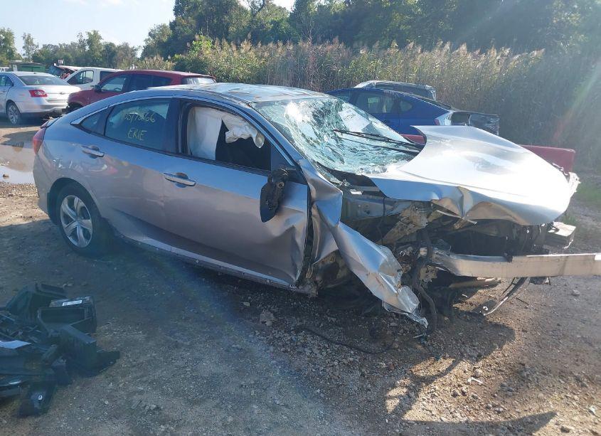 2018 Honda Civic LX (VIN 2HGFC2F53JH541204) main photo