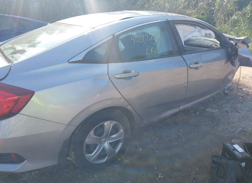 Photo 14 of 2018 Honda Civic LX (VIN 2HGFC2F53JH541204)