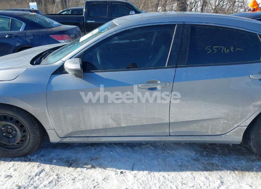 Photo 14 of 2018 Honda Civic LX (VIN 2HGFC2F53JH572954)