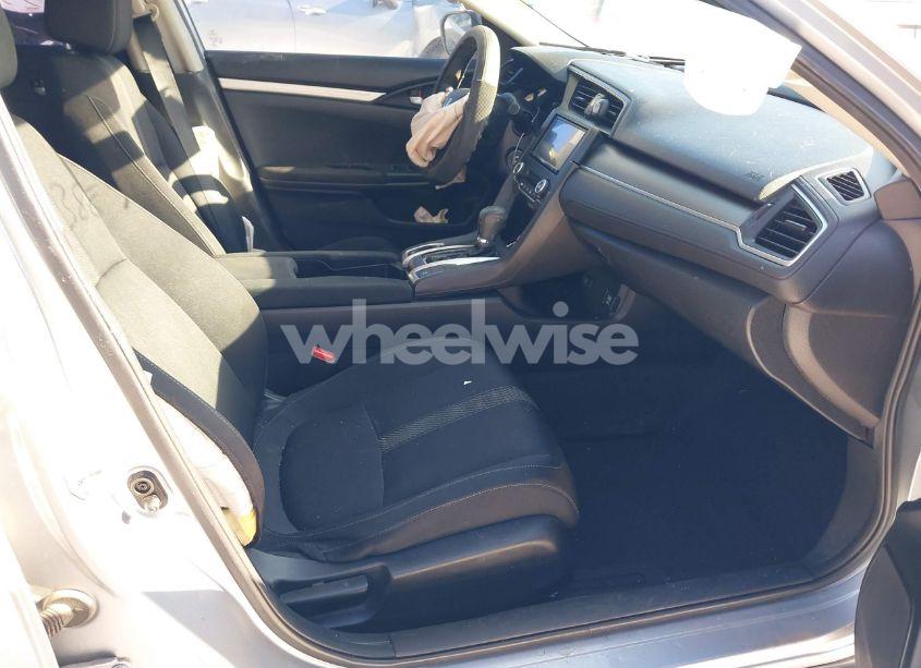 Photo 5 of 2018 Honda Civic LX (VIN 2HGFC2F53JH572954)