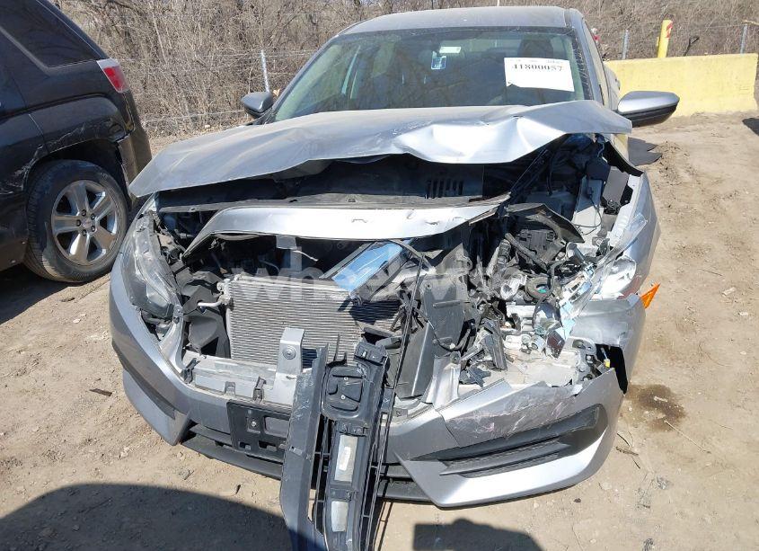 Photo 12 of 2018 Honda Civic LX (VIN 2HGFC2F53JH588006)