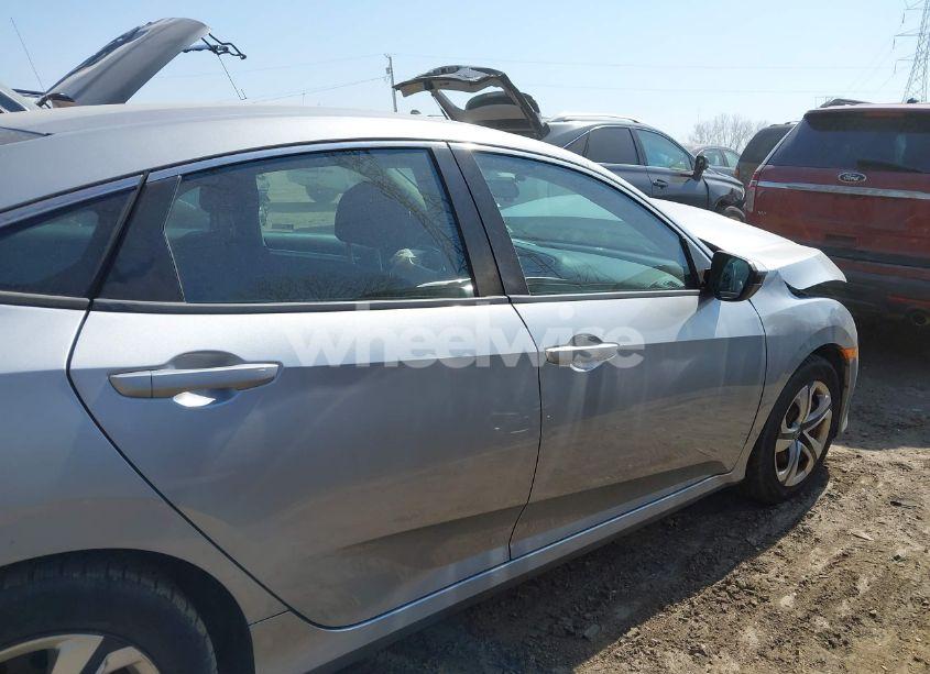 Photo 13 of 2018 Honda Civic LX (VIN 2HGFC2F53JH588006)