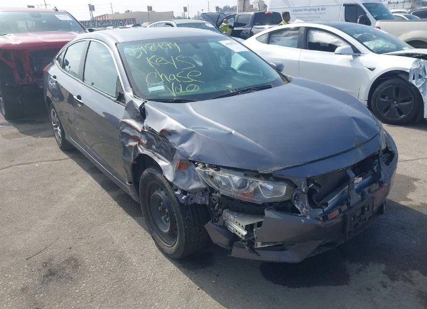 2018 Honda Civic LX (VIN 2HGFC2F53JH598499) main photo